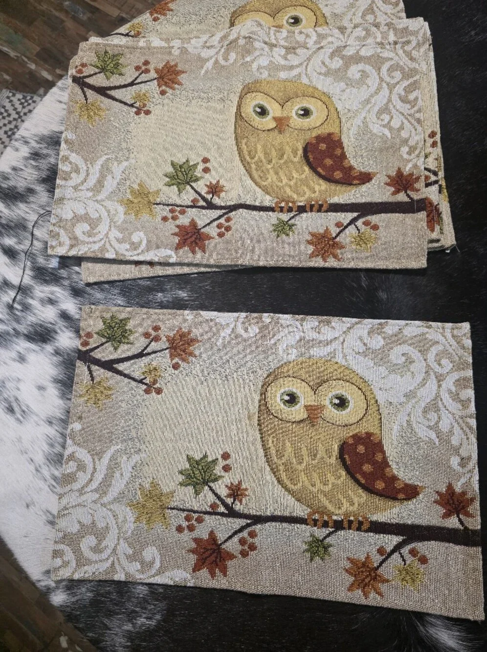 6 Embroidered Owl Decorative Placemats